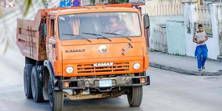 КАМАЗ протестирует самоуправляемые автомобили на территории завода