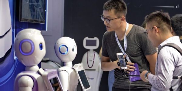 Китай построит 20 пилотных зон для развития искусственного интеллекта
